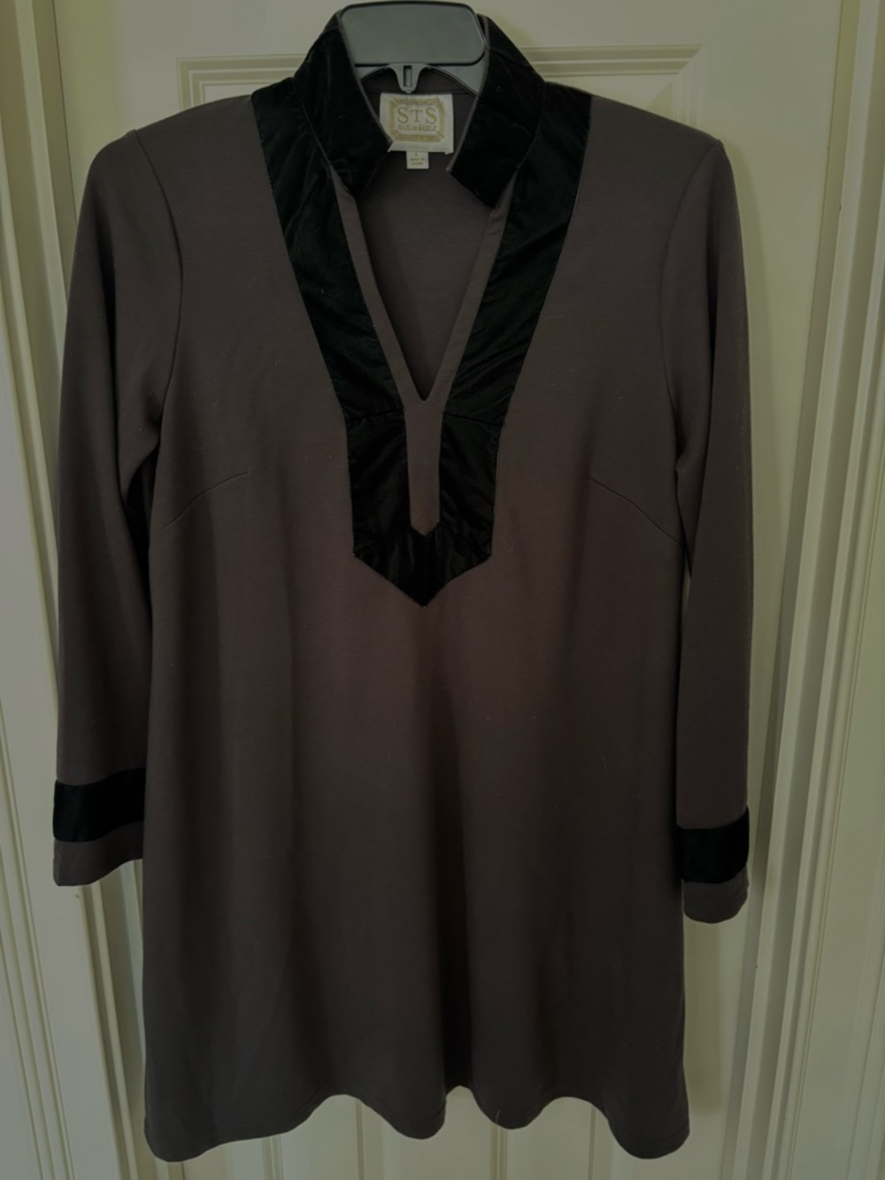 Sail to Sable Long-Sleeve V-Neck Black Tunic Dress with Black Velvet Trim